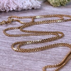 NWT 925 Elegant Gold Chain Necklace